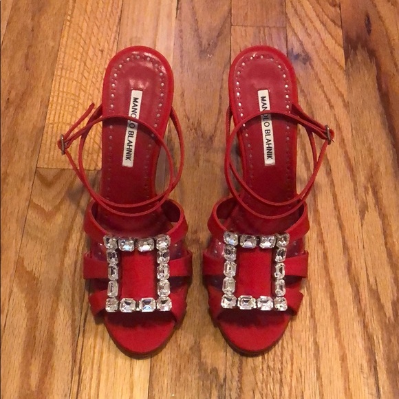 manolo blahnik ticuna